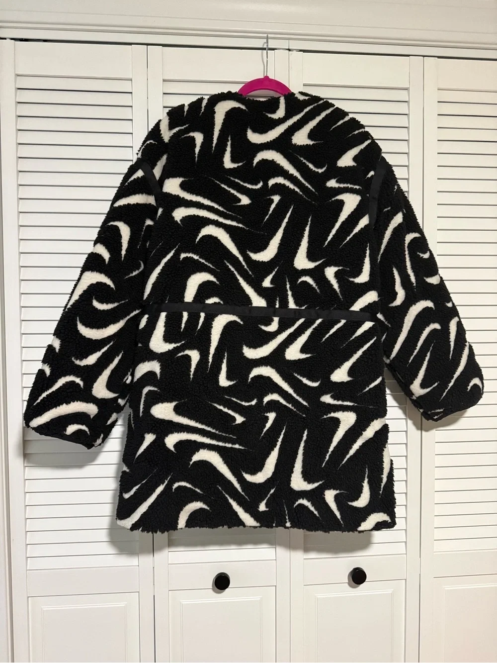 Nike warm sherpa